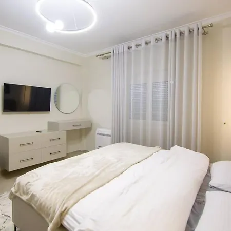 וילה Luxury House קורצ'ה