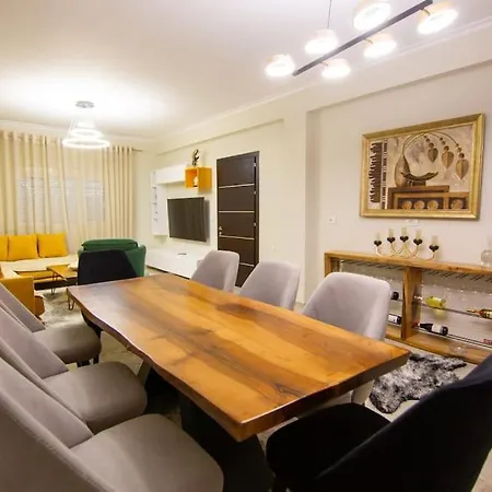 וילה Luxury House קורצ'ה