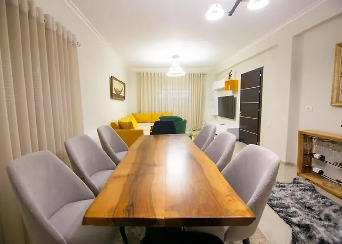 Luxury House * Korce